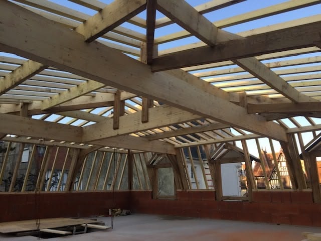 Norman House — charpente pendant la construction
