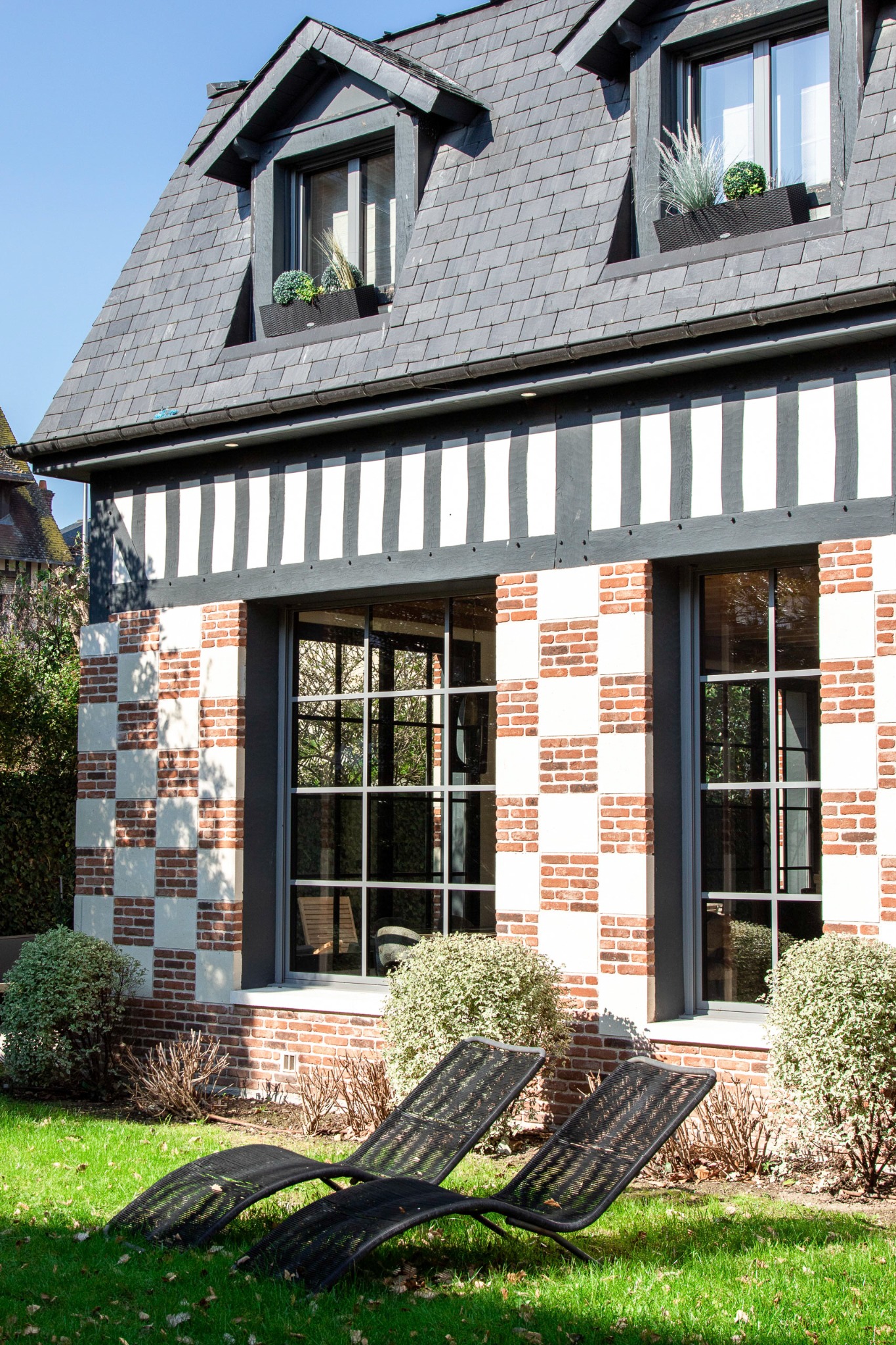 Norman House — façade sur jardin