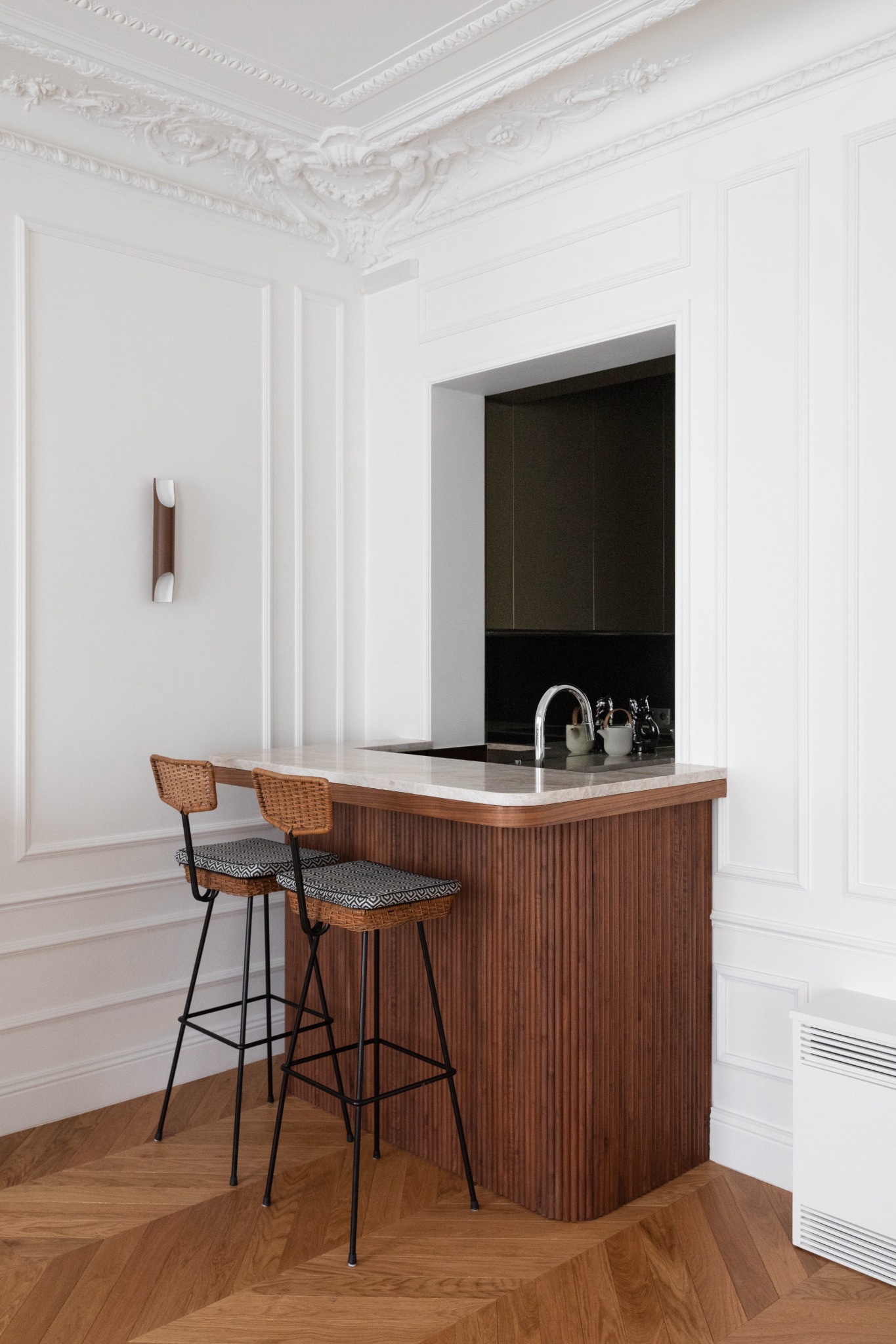 Palais Royal — bar en bois